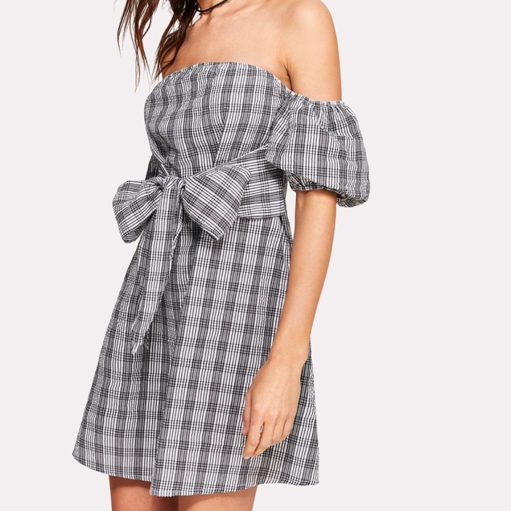 Off the Shoulder Bardot Dress - Picture 1 of 4